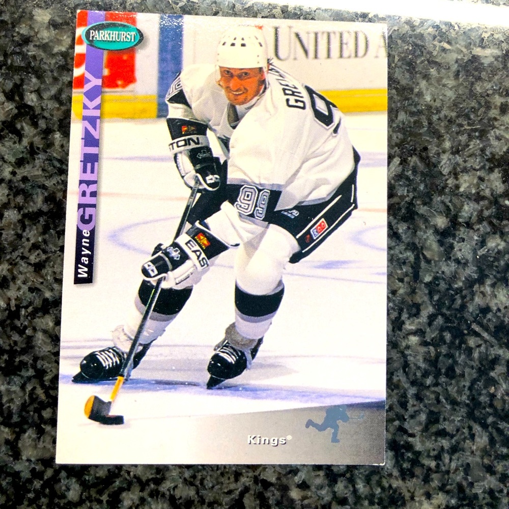 Wayne Gretzky Rare Parkhurst 1994 #103 hockey collectible card!!!
